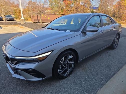 2025 Hyundai ELANTRA HEV Limited