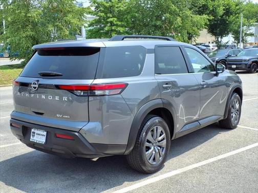 2024 Nissan Pathfinder SV 4WD