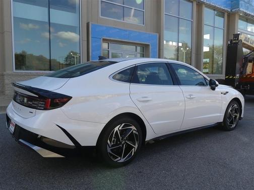 2026 Hyundai SONATA SEL