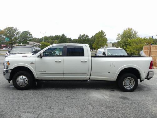 2019 RAM 3500 Limited Crew Cab 4x4 8' Box