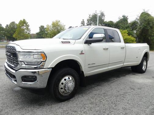 2019 RAM 3500 Limited Crew Cab 4x4 8' Box
