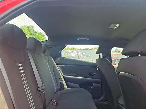 2025 Hyundai ELANTRA Sport