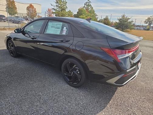 2026 Hyundai ELANTRA HEV SEL Sport