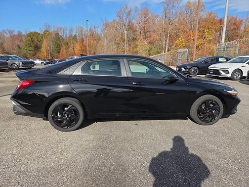 2026 Hyundai ELANTRA HEV SEL Sport