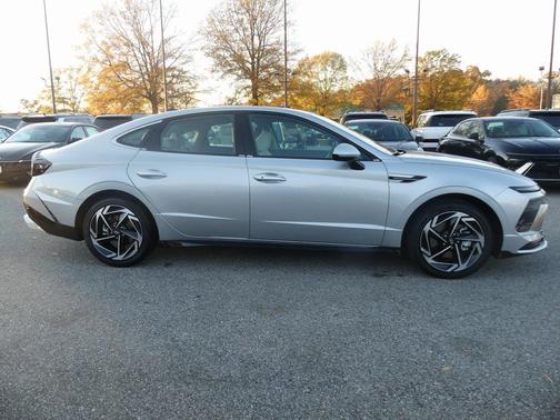 2026 Hyundai SONATA SEL