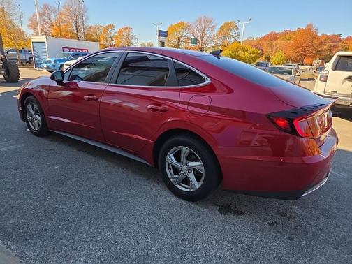 2022 Hyundai SONATA SE