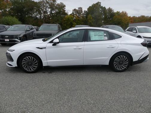 2025 Hyundai SONATA Hybrid Limited