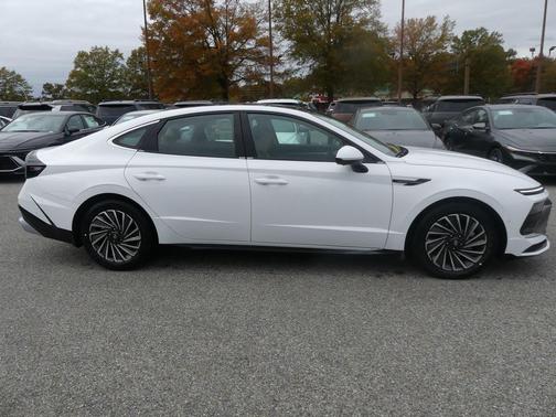 2025 Hyundai SONATA Hybrid Limited