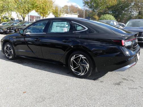 2026 Hyundai SONATA SEL