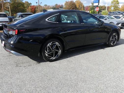 2026 Hyundai SONATA SEL