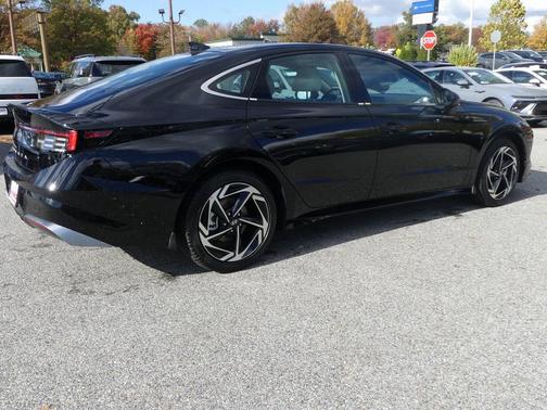 2026 Hyundai SONATA SEL