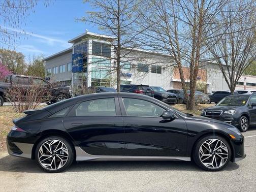 2024 Hyundai IONIQ 6 SE