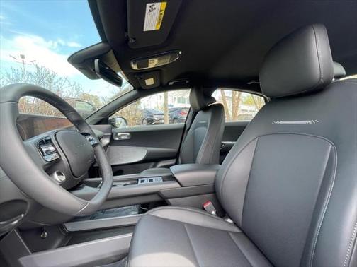 2024 Hyundai IONIQ 6 SE