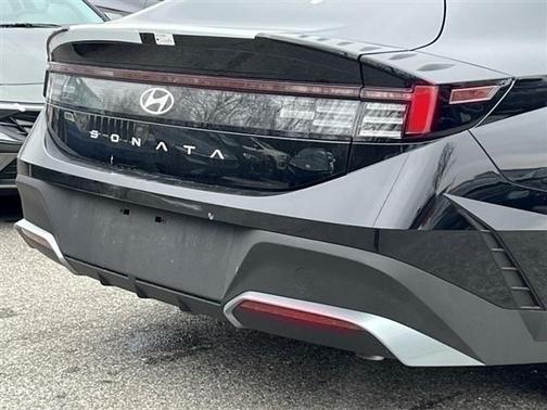2025 Hyundai SONATA SE