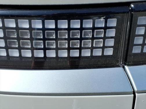 2025 Hyundai IONIQ 5 SE