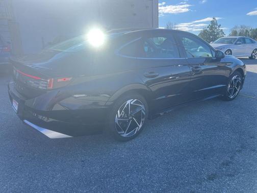 2026 Hyundai SONATA SEL