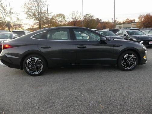 2026 Hyundai SONATA SEL