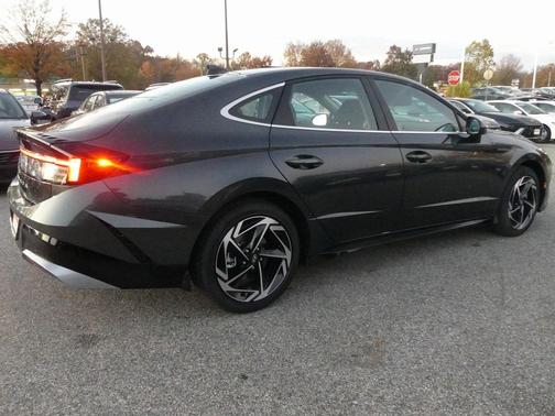 2026 Hyundai SONATA SEL