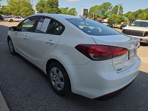 Clear White 2017 Kia Forte LX