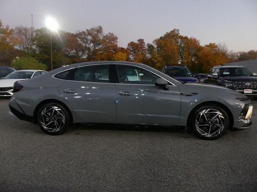 2026 Hyundai SONATA SEL