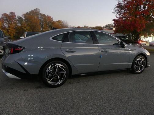 2026 Hyundai SONATA SEL