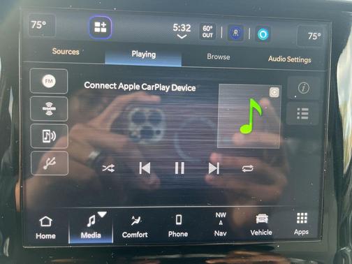 Diamond Black Crystal Pearlcoat 2022 RAM 1500 Big Horn/Lone Star