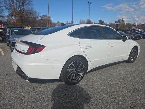 2023 Hyundai SONATA Limited