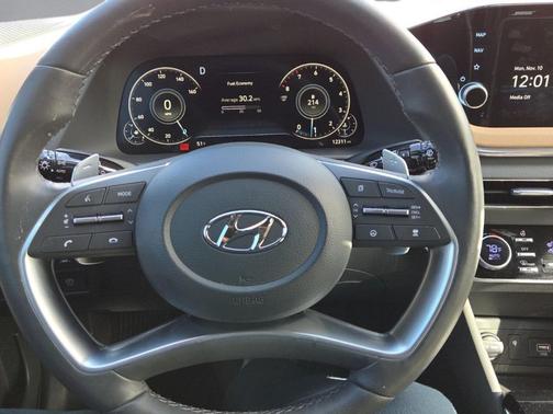 2023 Hyundai SONATA Limited