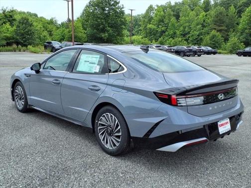 2025 Hyundai SONATA Hybrid Limited