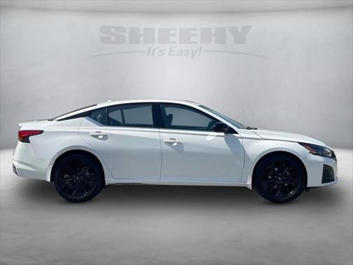 2023 Nissan Altima SR Intelligent AWD
