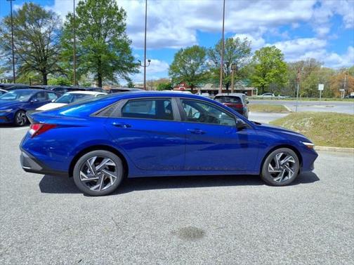 2025 Hyundai ELANTRA Sport
