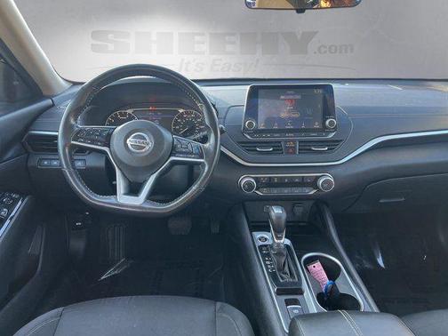 Super Black 2022 Nissan Altima 2.5 SV