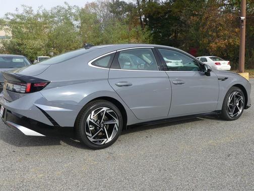 2026 Hyundai SONATA SEL