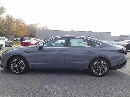 2026 Hyundai SONATA SEL