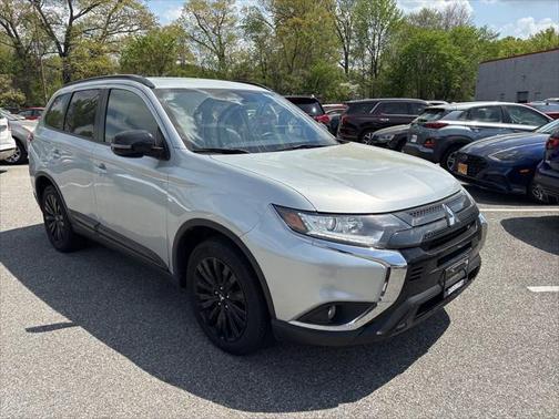 2020 Mitsubishi Outlander LE