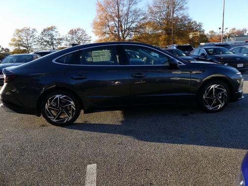 2026 Hyundai SONATA SEL