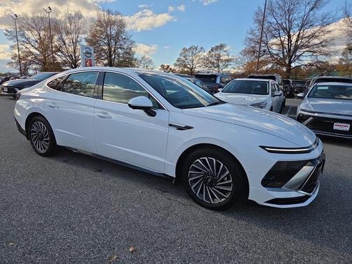 2025 Hyundai SONATA Hybrid Limited