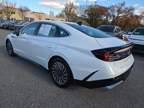 2025 Hyundai SONATA Hybrid Limited