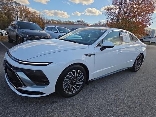 2025 Hyundai SONATA Hybrid Limited