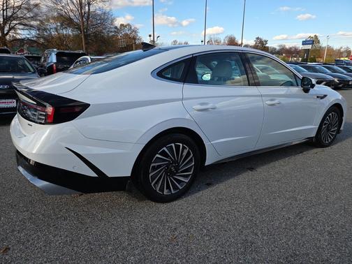 2025 Hyundai SONATA Hybrid Limited