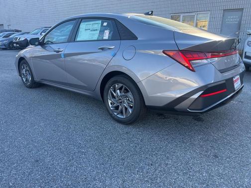 2026 Hyundai ELANTRA HEV Blue