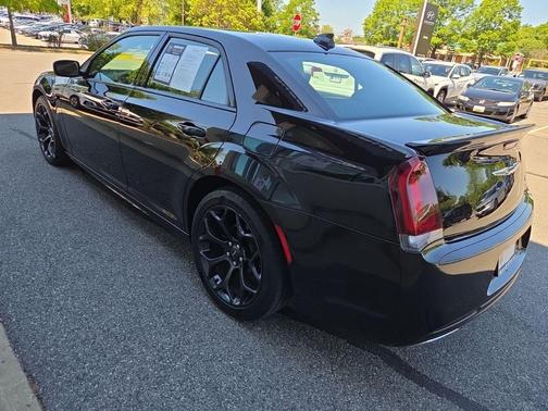 Gloss Black 2020 Chrysler 300 S