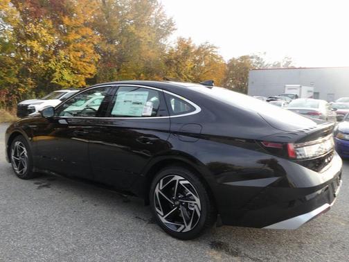 2026 Hyundai SONATA SEL