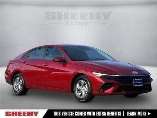 2025 Hyundai ELANTRA SE