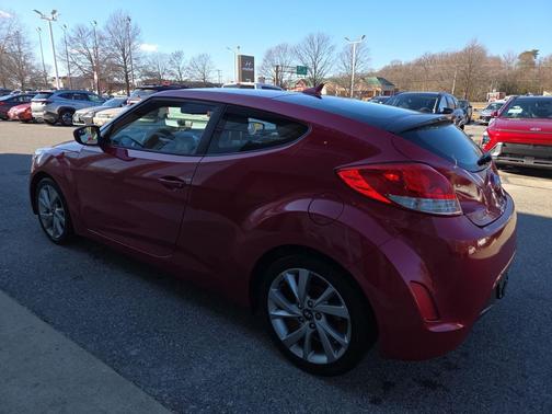 2016 Hyundai Veloster Base