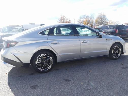 2026 Hyundai SONATA SEL