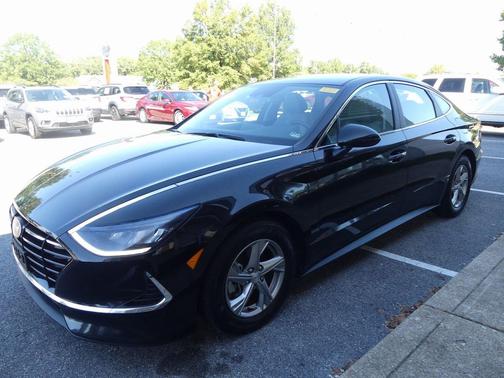 2022 Hyundai SONATA SE