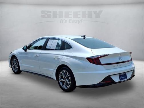 2022 Hyundai SONATA SEL