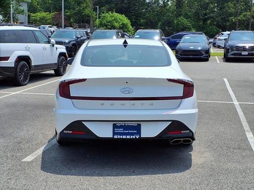 2022 Hyundai SONATA SEL