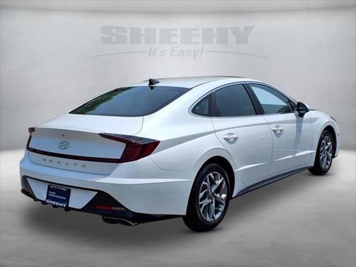 2022 Hyundai SONATA SEL